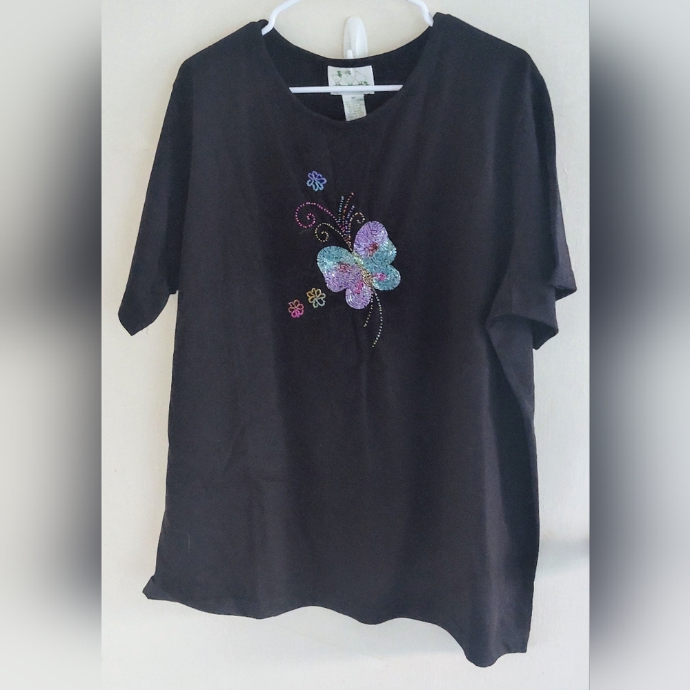 The Quacker Factory women's size 1X black tee shirt butterfly design. NWT.